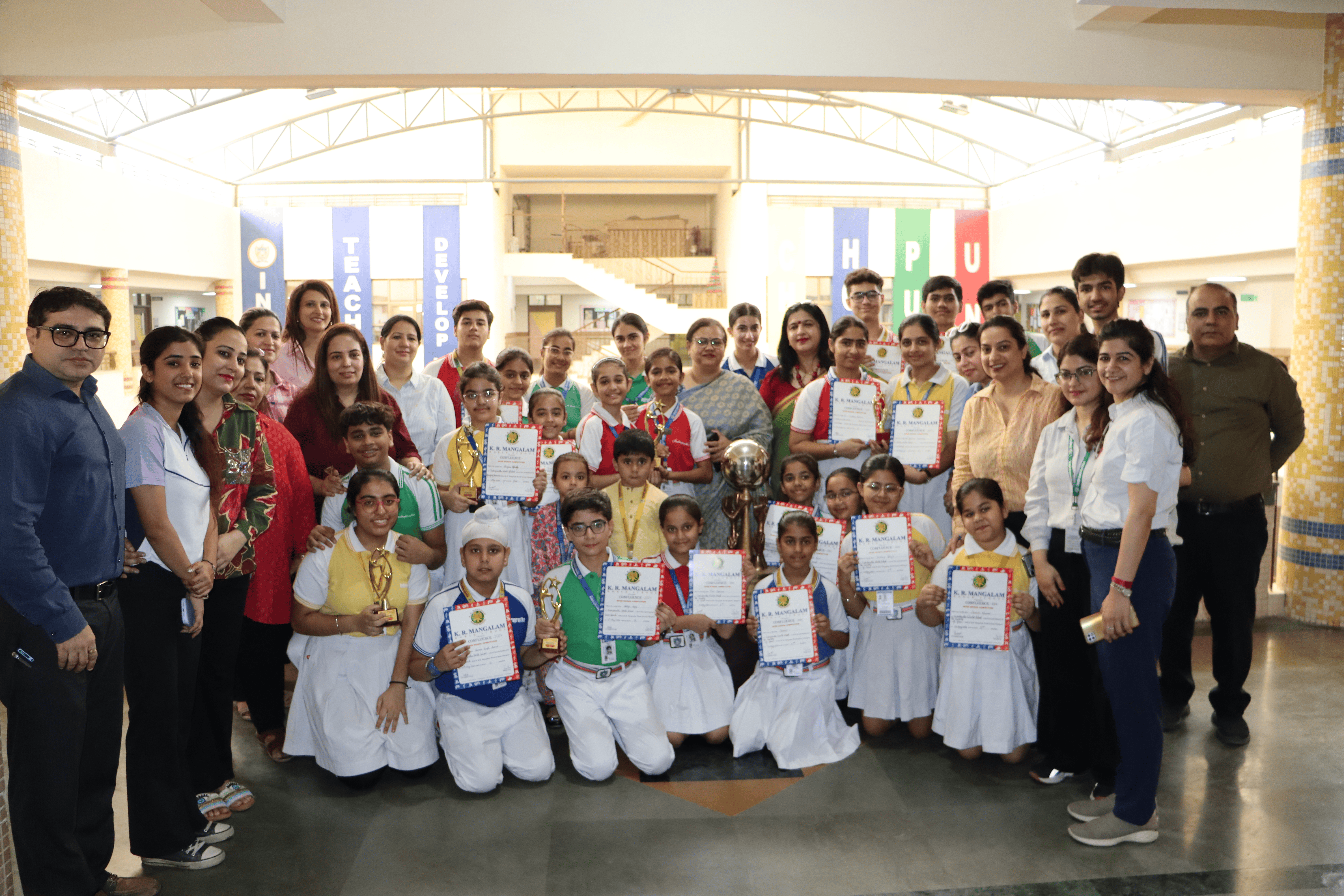 KR Mangalam school logo Paschim Vihar